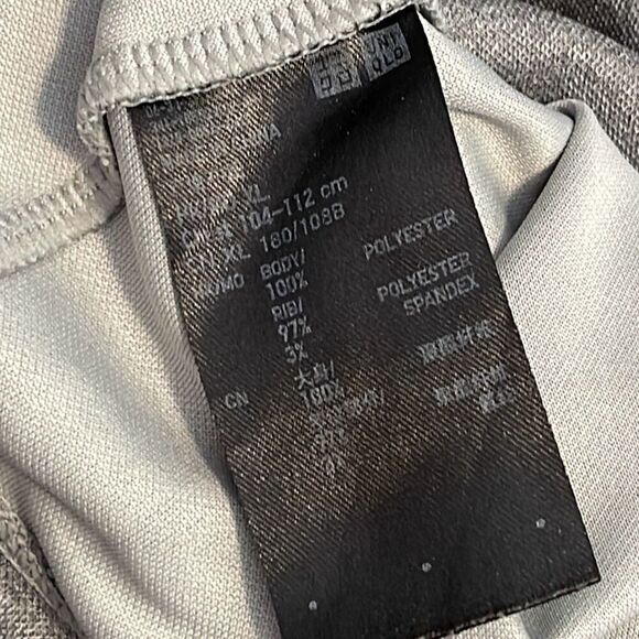 Uniqlo X Theory Short Sleeve Crew Neck Active‎  T-Shirt Size  XL Gray - Picture 5 of 7